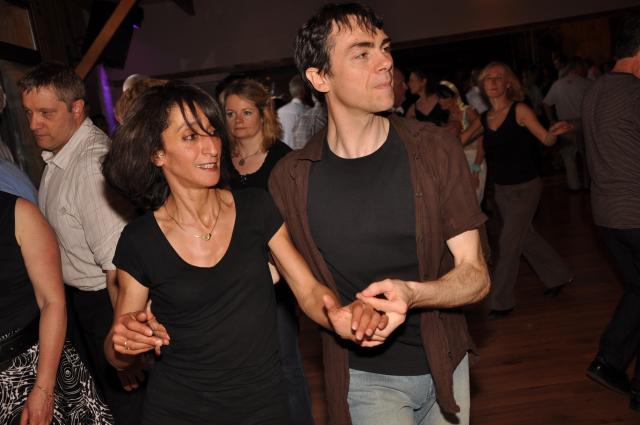 min 2010 04 18 station danse 072